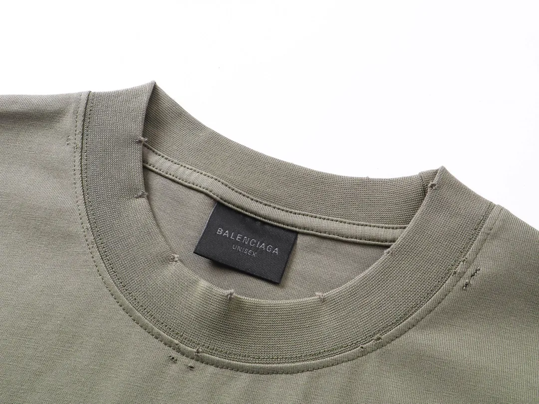 【 . Quality】BALENCI*GA/ .25ss Classic . T . . ZP . 260 ， . ， ， 。Classic . ， 。 . ， 。 ， ， 。 OS . Same Style。 ：BL 253632 ： ， Size：XS，S，M，L